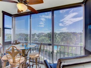 Siesta Key Updated 2 Bedroom Vacation Condo Sleeps Five