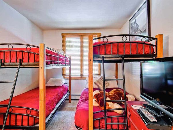 Ski in Ski Out residence