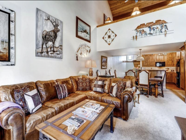 Luxury Mountain Townhome Three Bedrooms Plus a Loft