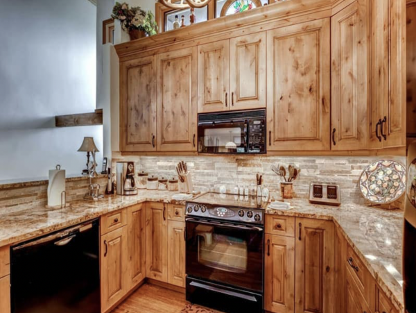 Luxury Mountain Townhome Three Bedrooms Plus a Loft