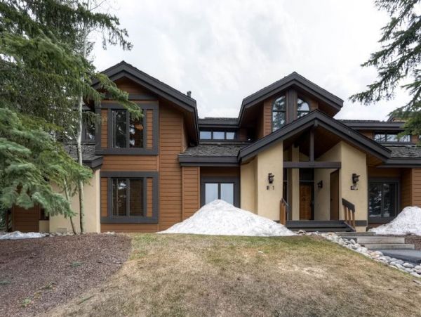 Luxury Mountain Townhome Three Bedrooms Plus a Loft