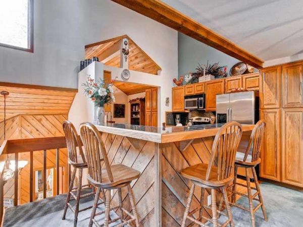 Mountain Retreat with 3 Bedrooms in Avon