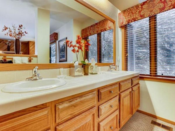 Mountain Retreat with 3 Bedrooms in Avon
