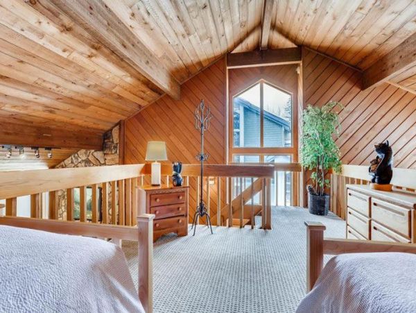 Mountain Retreat with 3 Bedrooms in Avon