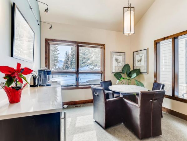 Mountain Retreat with 3 Bedrooms in Avon