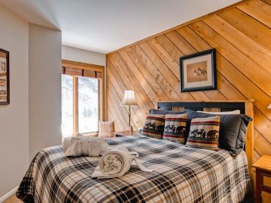 Beaver Creek 3 Bedroom 3 Bath Townhome
