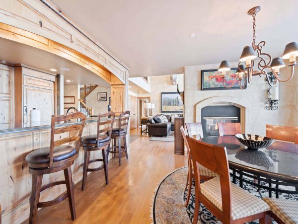 Beaver Creek Ultimate Mountain Retreat Sleeps 8 Guests
