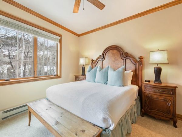 Cozy Beaver Creek Retreat: Fireplace, Views & Shuttle Acces