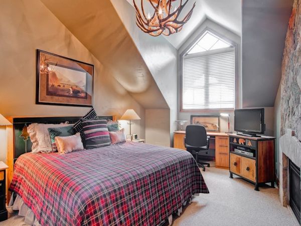 Ski in ski out Beaver Creek Village Townhome