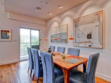 Four Bedroom Townhome with Views of Slopes!