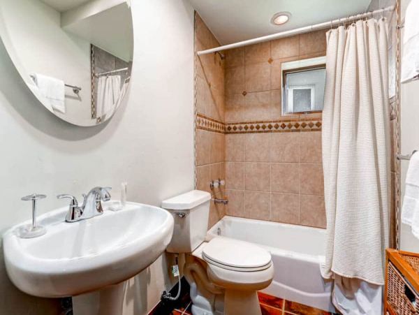 Multi Level Townhome with Views of Slopes