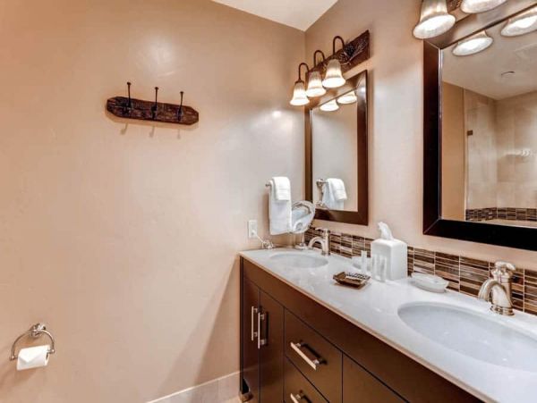 Multi Level Townhome with Views of Slopes