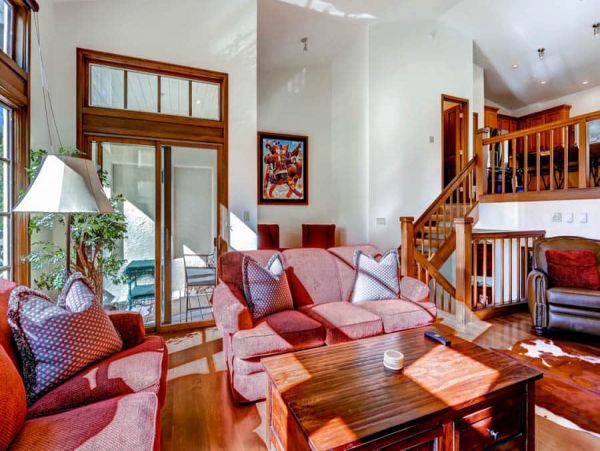 Multi Level Townhome with Views of Slopes