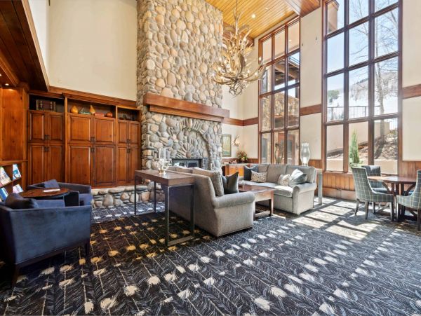 Beaver Creek Four Bedroom Vacation Townhome Walk to Lifts