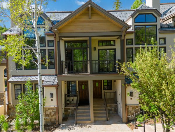 Beaver Creek Four Bedroom Vacation Townhome Walk to Lifts