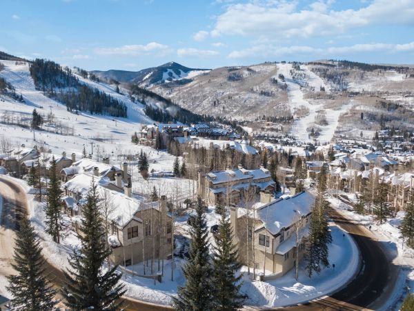 Beaver Creek Four Bedroom Vacation Townhome Walk to Lifts