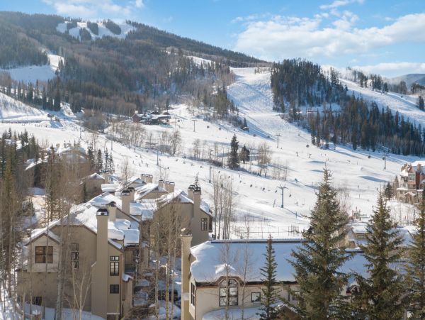 Beaver Creek Four Bedroom Vacation Townhome Walk to Lifts