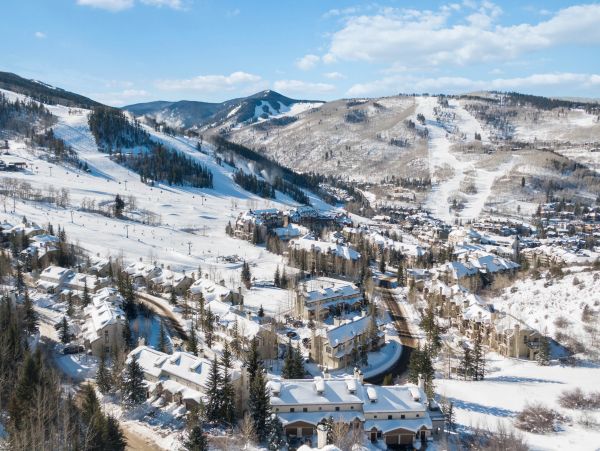 Beaver Creek Four Bedroom Vacation Townhome Walk to Lifts
