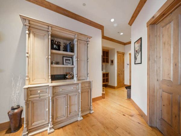 Ski in Ski out Townhome and Walk to Village