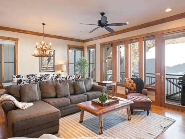 Ski in Ski out Townhome and Walk to Village