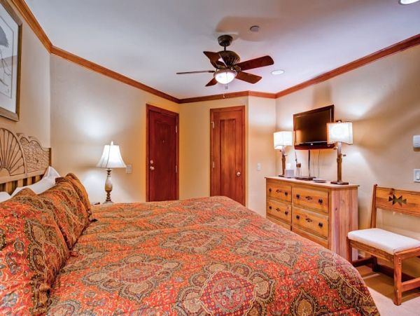 Beaver Creek Ski in Ski Out Five Bedroom Residence