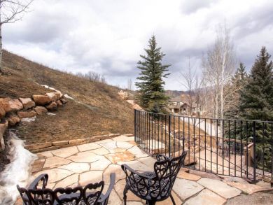 Recently Renovated Duplex - Ski Out for Intermediate Skiers Recently Renovated Duplex - Ski Out for Intermediate Skiers