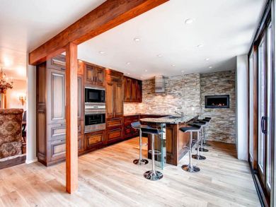 Recently Renovated Duplex - Ski Out for Intermediate Skiers Recently Renovated Duplex - Ski Out for Intermediate Skiers