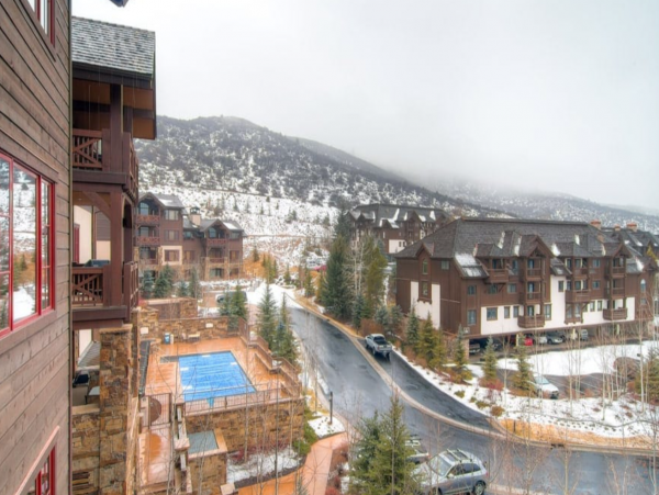 2 plus Den Ski in Ski out Beaver Creek Landing