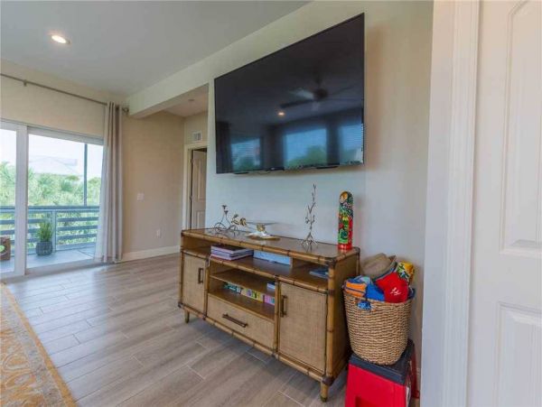 North Captiva Island Luxury Home Walk to Beach Private Pool