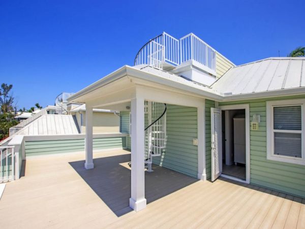 Captiva Island Vacation Home Short Walk to Beach 10 Guests