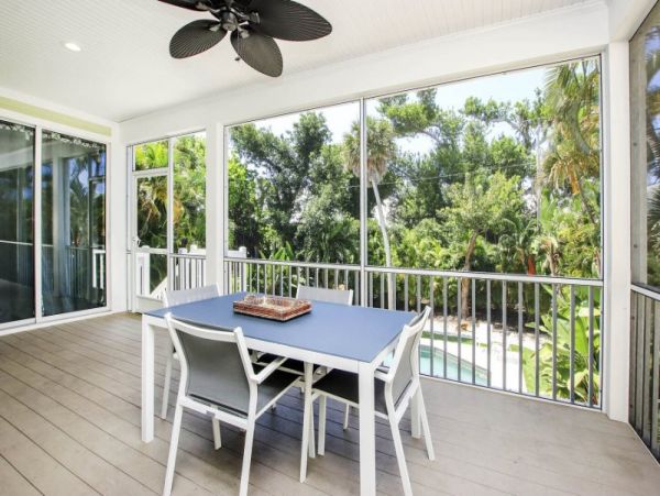 Captiva Island Vacation Home Short Walk to Beach 10 Guests