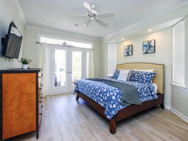 Captiva Island Vacation Home Short Walk to Beach 10 Guests