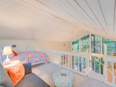 Lush Paradise: Cozy Captiva Home 3 Bedrooms Short Walk to Beach Lush Paradise: Cozy Captiva Home 3 Bedrooms Short Walk to Beach