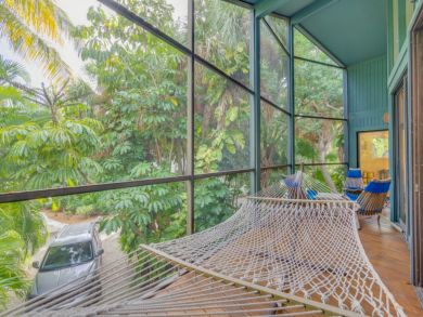 Lush Paradise: Cozy Captiva Home 3 Bedrooms Short Walk to Beach Lush Paradise: Cozy Captiva Home 3 Bedrooms Short Walk to Beach