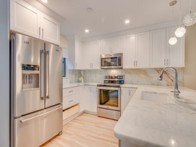 Lush Paradise: Cozy Captiva Home 3 Bedrooms Short Walk to Beach Lush Paradise: Cozy Captiva Home 3 Bedrooms Short Walk to Beach