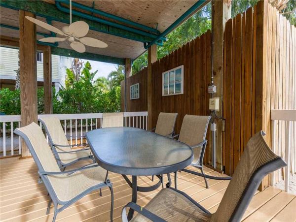 Captiva Island Luxury Vacation Home Walk to Beach