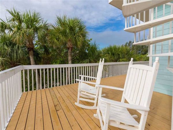 Captiva Island Luxury Vacation Home Walk to Beach
