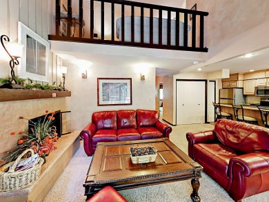 Comfy Mountain 3 Bedroom Duplex Sleeps Six Guests in Vail