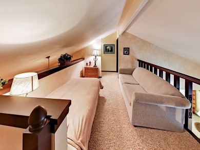 Comfy Mountain 3 Bedroom Duplex Sleeps Six Guests in Vail