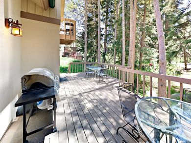 Comfy Mountain 3 Bedroom Duplex Sleeps Six Guests in Vail