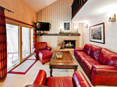 Comfy Mountain 3 Bedroom Duplex Sleeps Six Guests in Vail