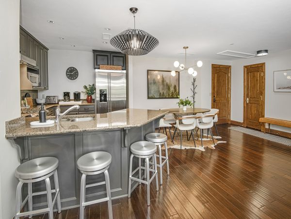 Beaver Creek Vacation Rental - Avon, Colorado Condo with Pool & Shuttle