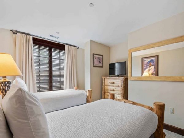 Avon Vacation Rental with Mountain Views Near Beaver Creek