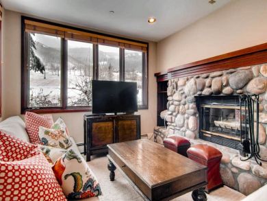 Luxury Three Bedroom Condo Ski-in Ski-out