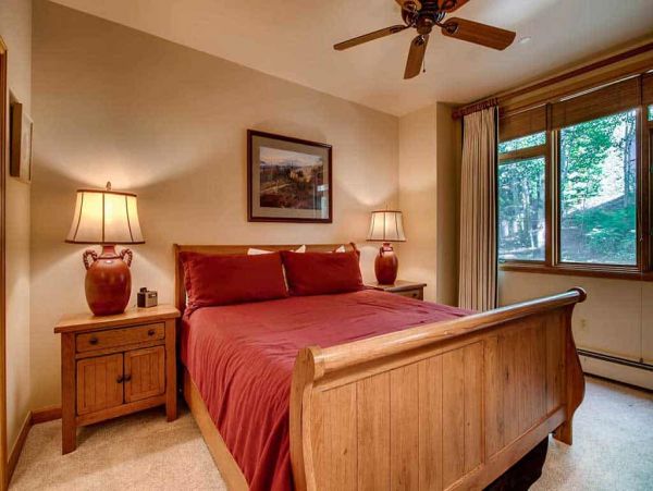 Unique First floor Ski in Ski out unit
