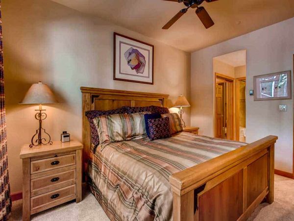 Unique First floor Ski in Ski out unit