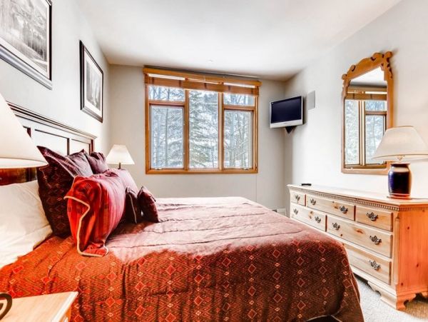 Ski in Ski out Beaver Creek Vacation sleeps 7