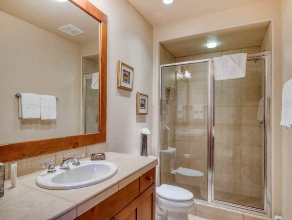 Five Bedroom Residence with Easy Ski In-Ski Out Access