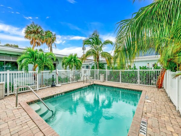 Walk to the Beach From This Studio Condo