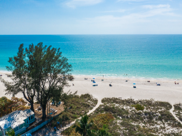 Holmes Beach Two Bedroom Vacation Condo
